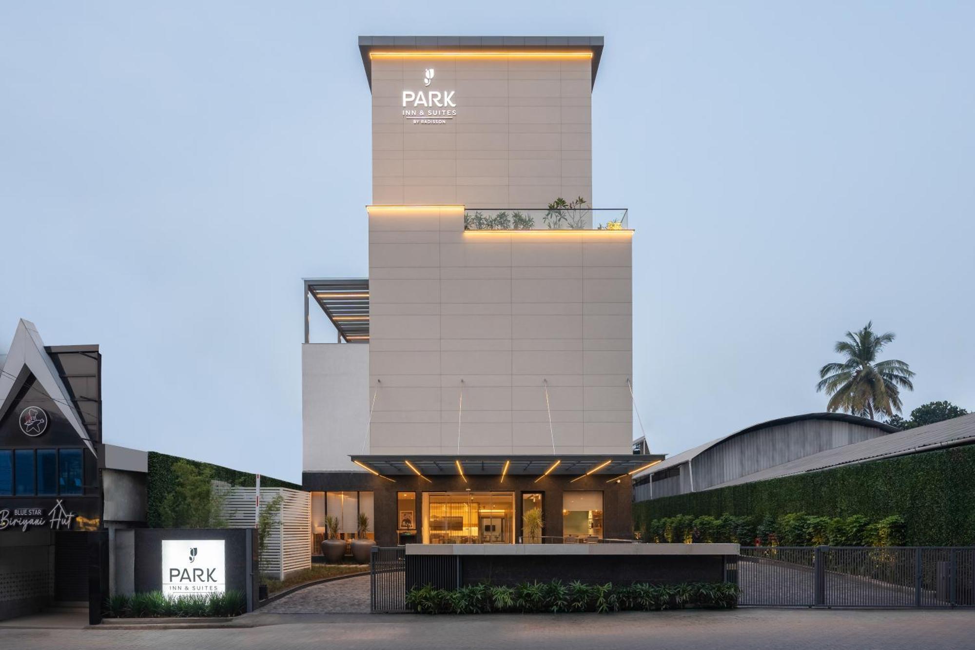 Park Inn & Suites By Radisson Thrissur East Fort Exteriér fotografie