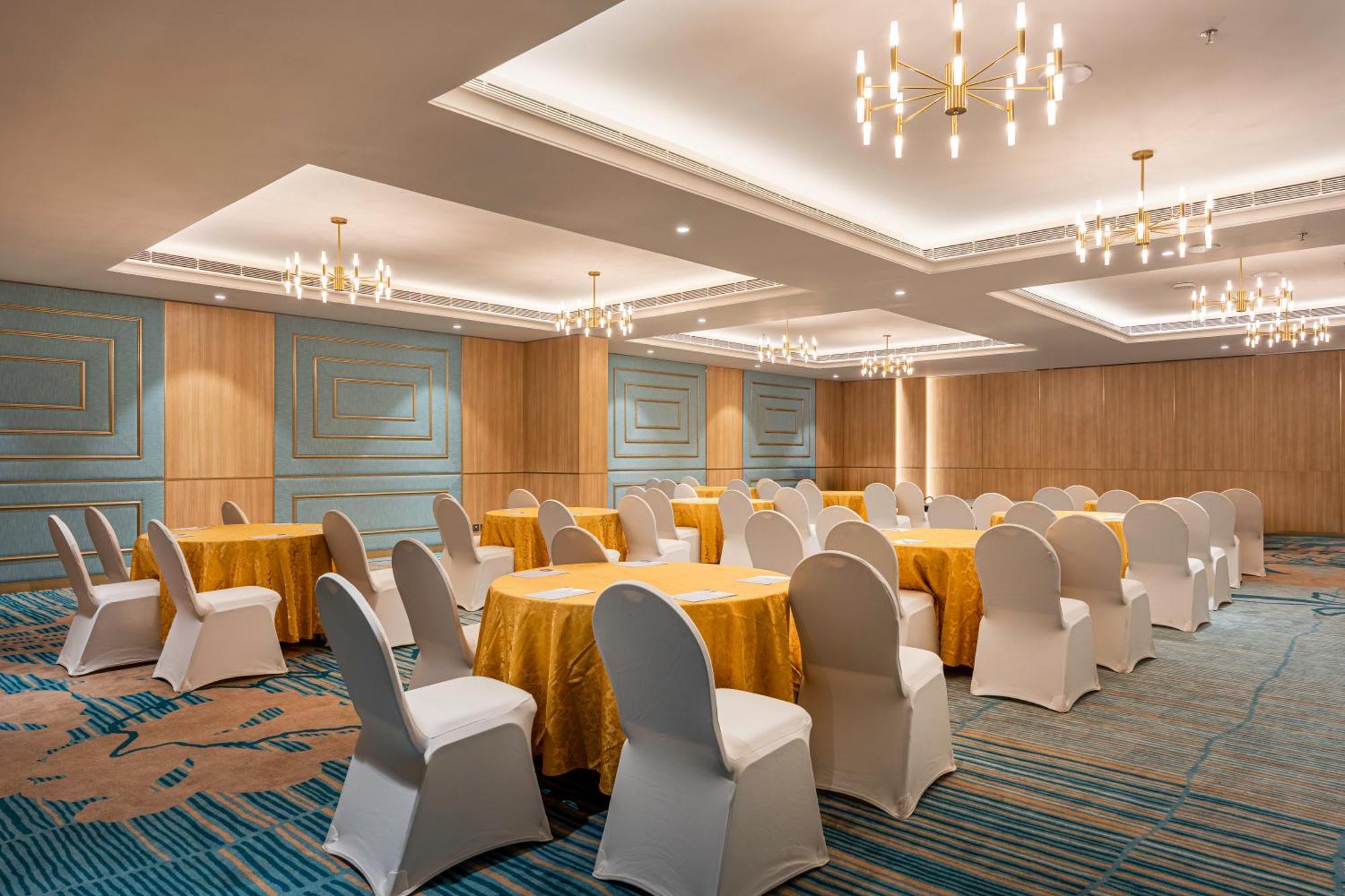 Park Inn & Suites By Radisson Thrissur East Fort Exteriér fotografie